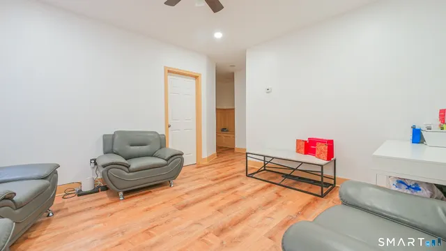 $619,990 | 431 Dixwell Avenue, New Haven, CT 06511