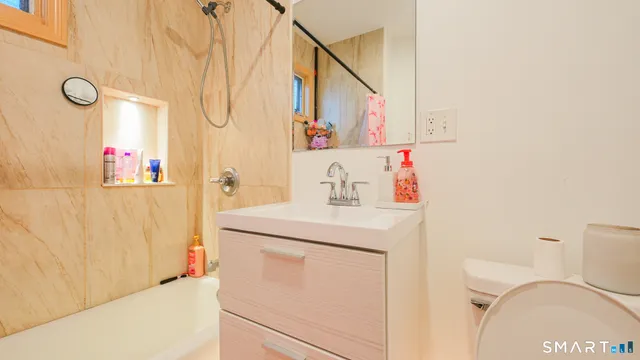 $619,990 | 431 Dixwell Avenue, New Haven, CT 06511