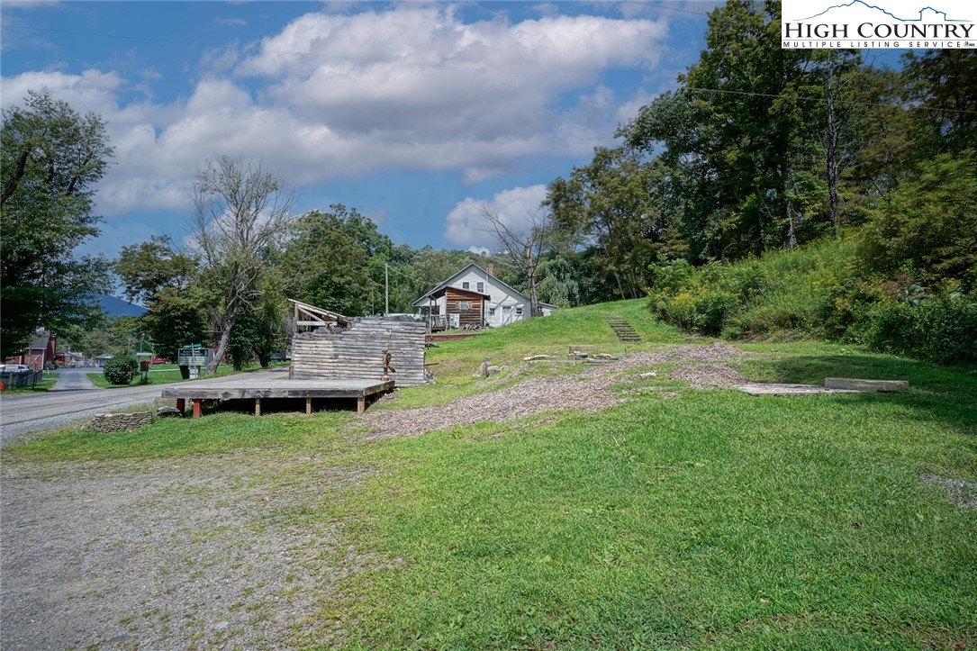 3866 Railroad Grade Road Todd, NC 28684 - Photo 3 of 7 Gallery Image 3