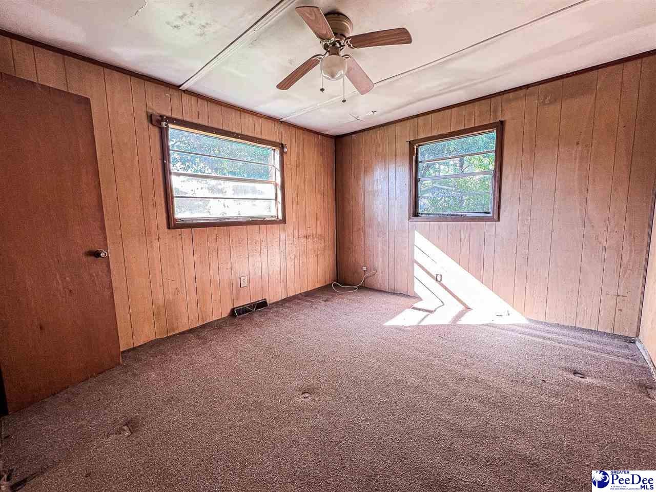 1135 Narrow Paved Road Lynchburg, SC 29080 - Photo 28 of 46 Gallery Image 28