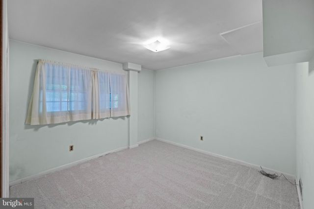 a house view with a outdoor space