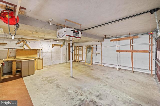 $1,300,000 | 4008 North Stuart Street, Arlington, VA 22207