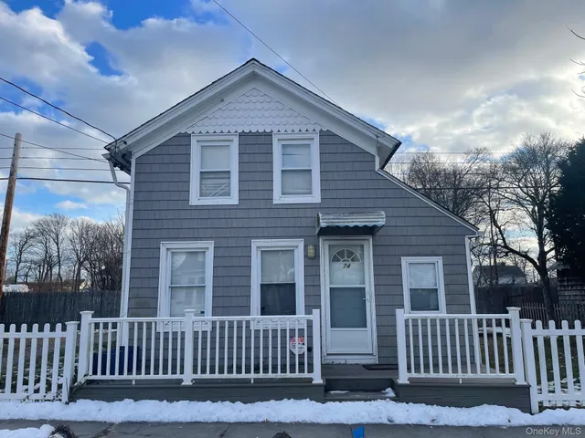 $2,800 | 74 Academy Street, Patchogue, NY 11772