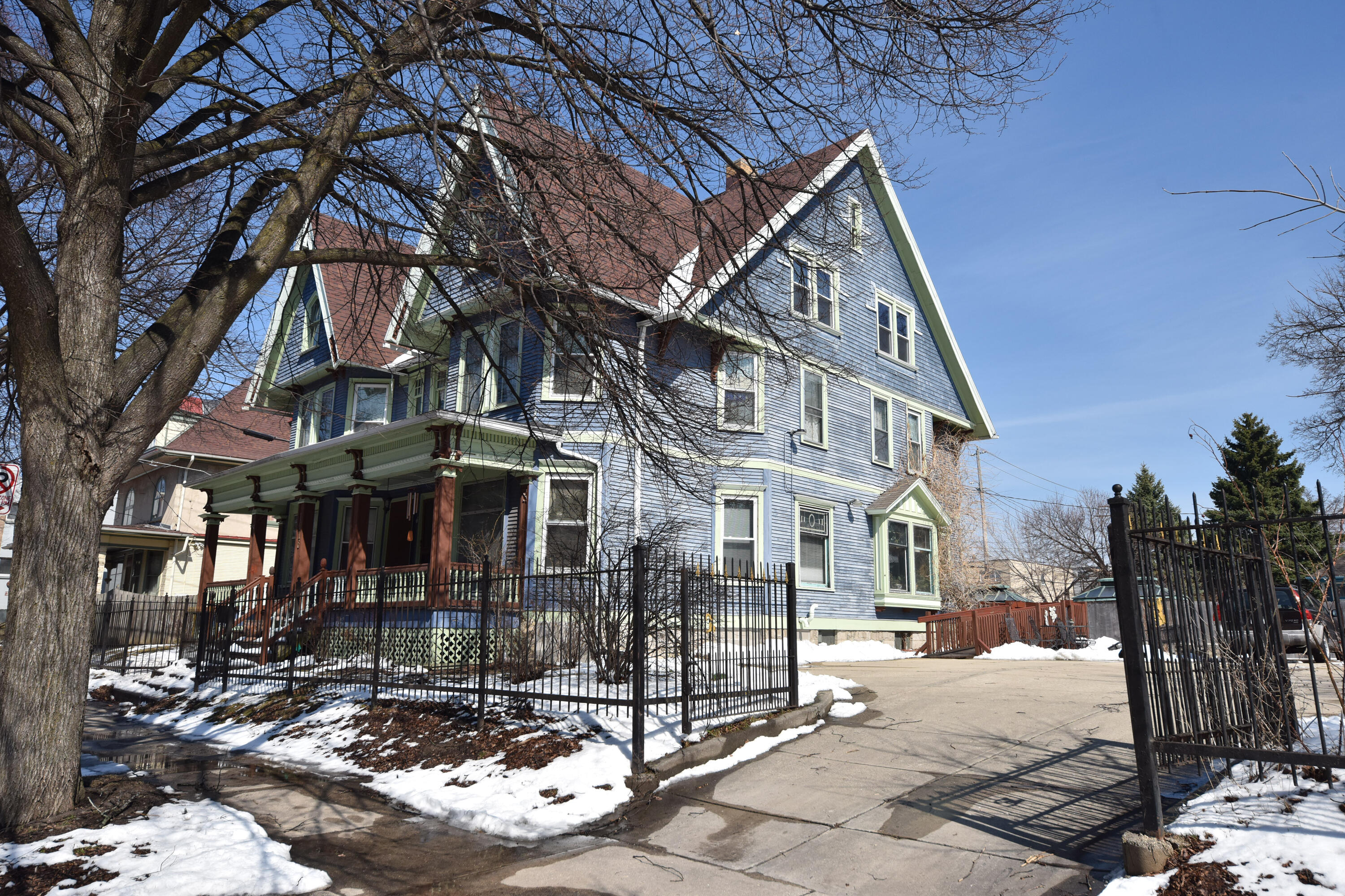1016 North 29th Street Milwaukee, WI 53208 - Photo 43 of 47 EUP_8076