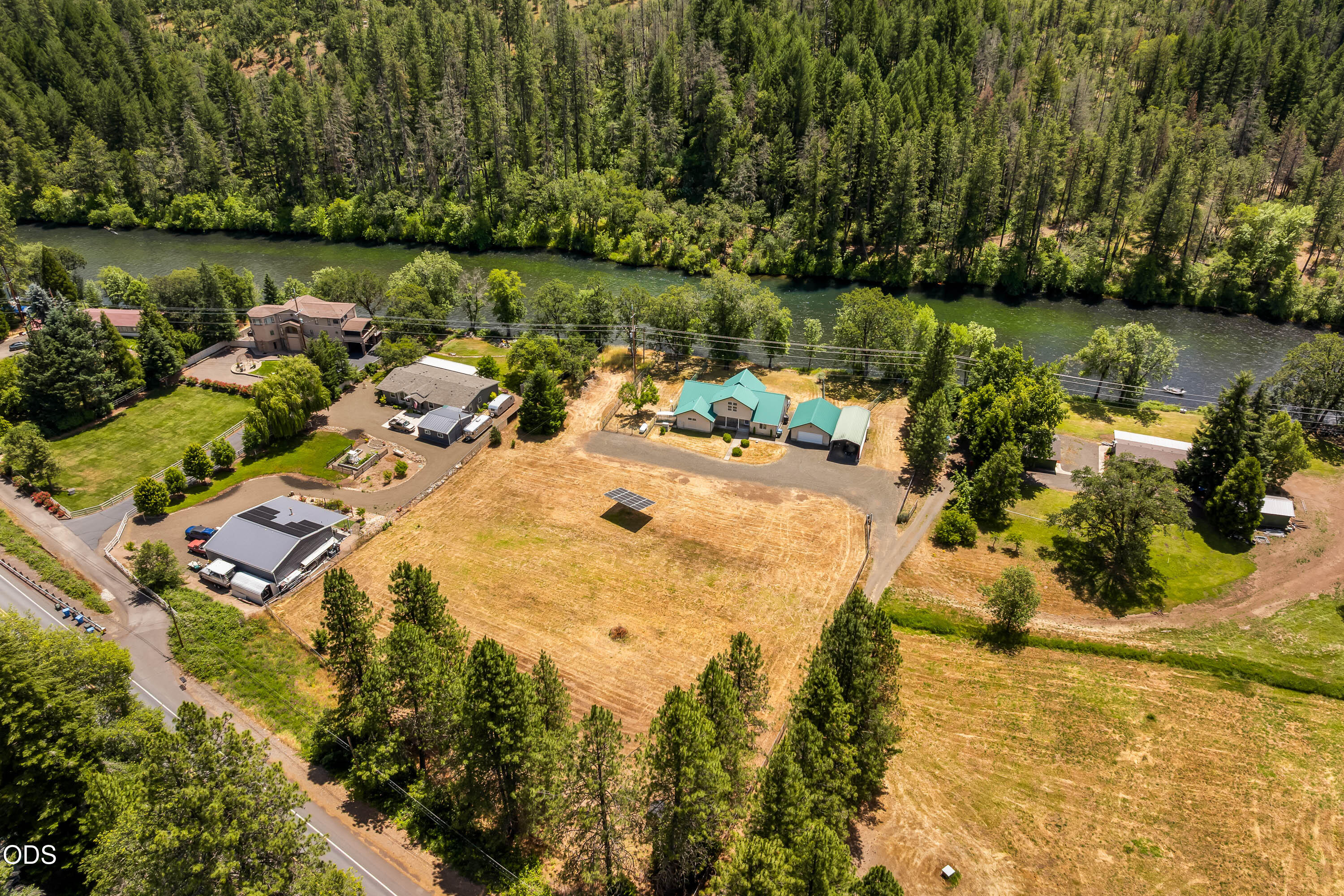 26268 Highway 62 Trail, OR 97541 - Photo 29 of 32