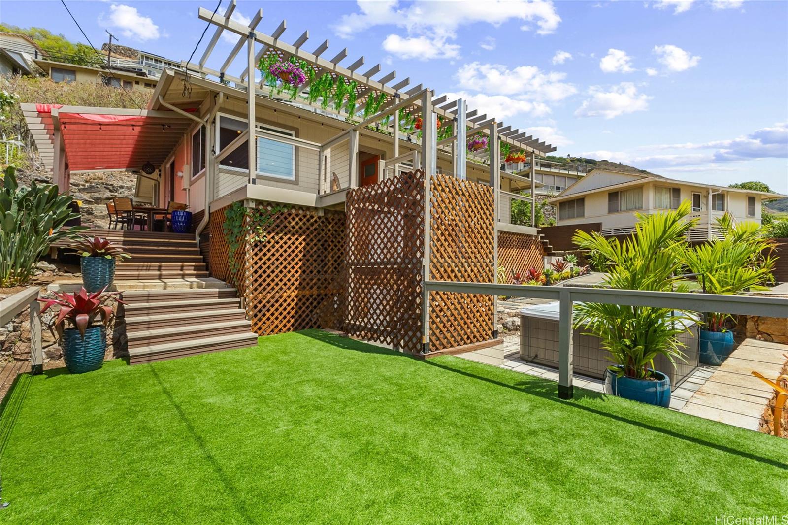 1358 Makaikoa Street Honolulu, HI 96821 - Photo 5 of 25 Lower Lanai over Garage