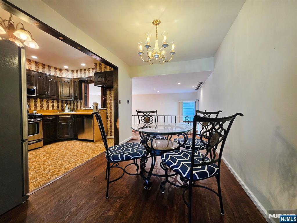 747 Brookside Road Rahway, NJ 07065 - Photo 20 of 41
