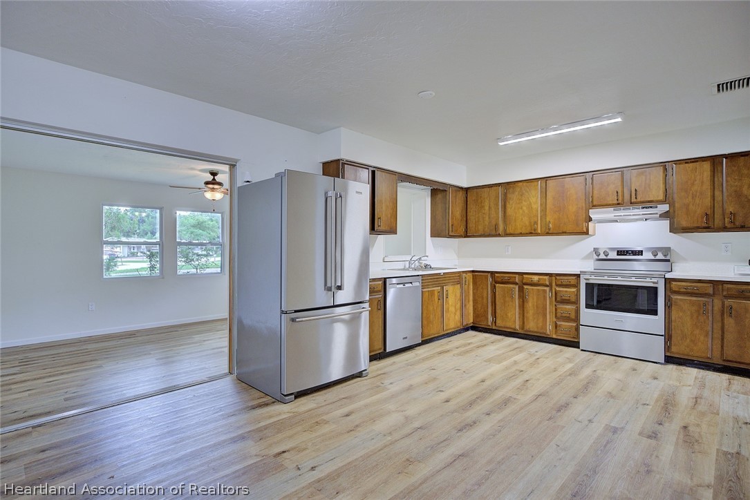1221 Forest Road Sebring, FL 33872 - Photo 8 of 37