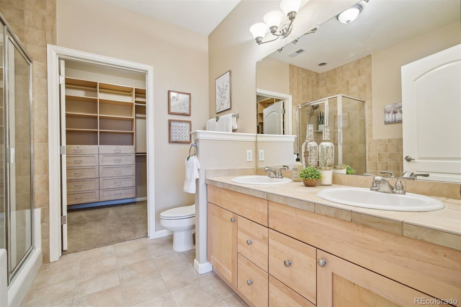8566 Gold Peak Drive, Unit B Highlands Ranch, CO 80130 - Photo 20 of 40