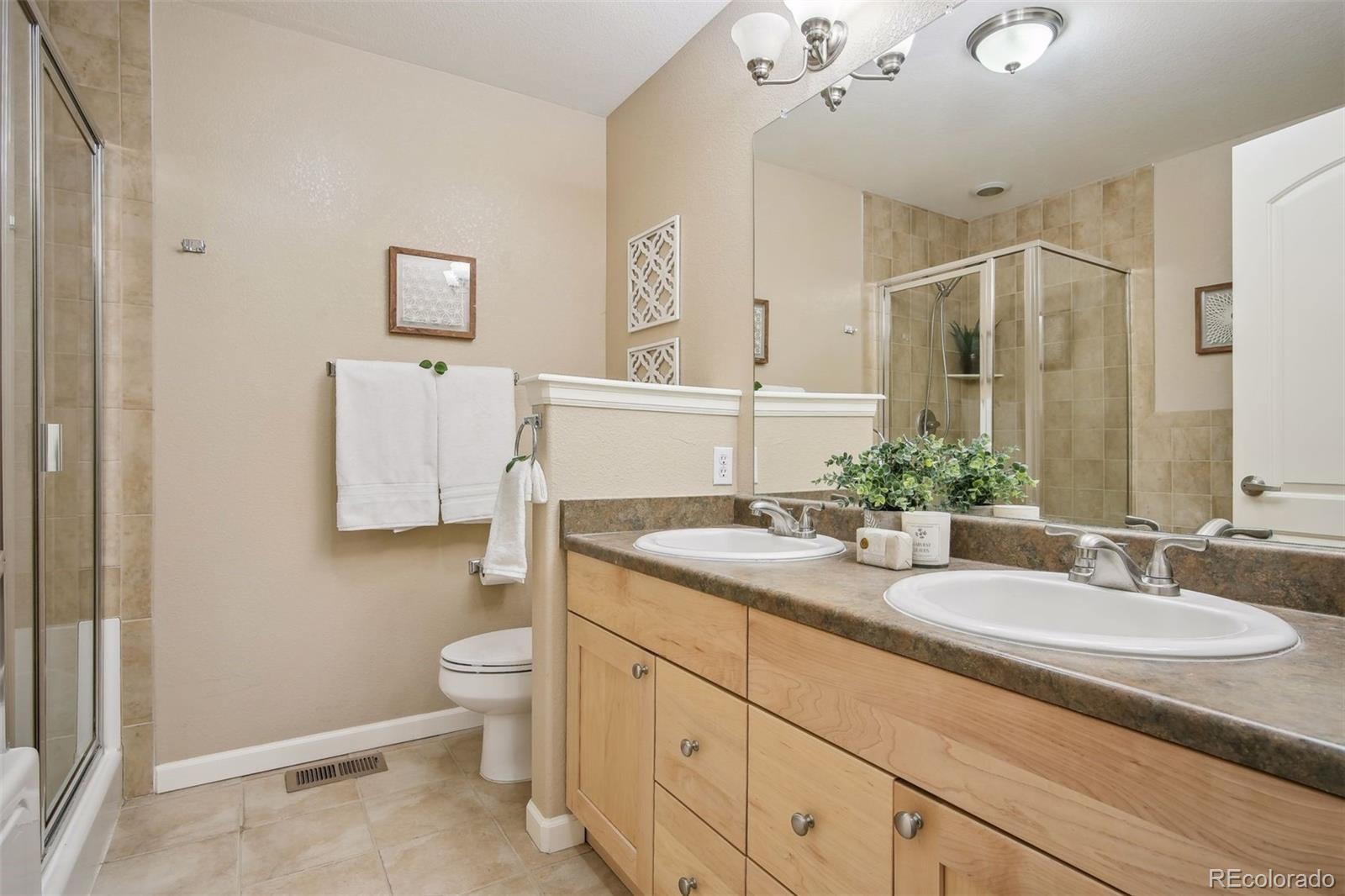8566 Gold Peak Drive, Unit B Highlands Ranch, CO 80130 - Photo 30 of 40