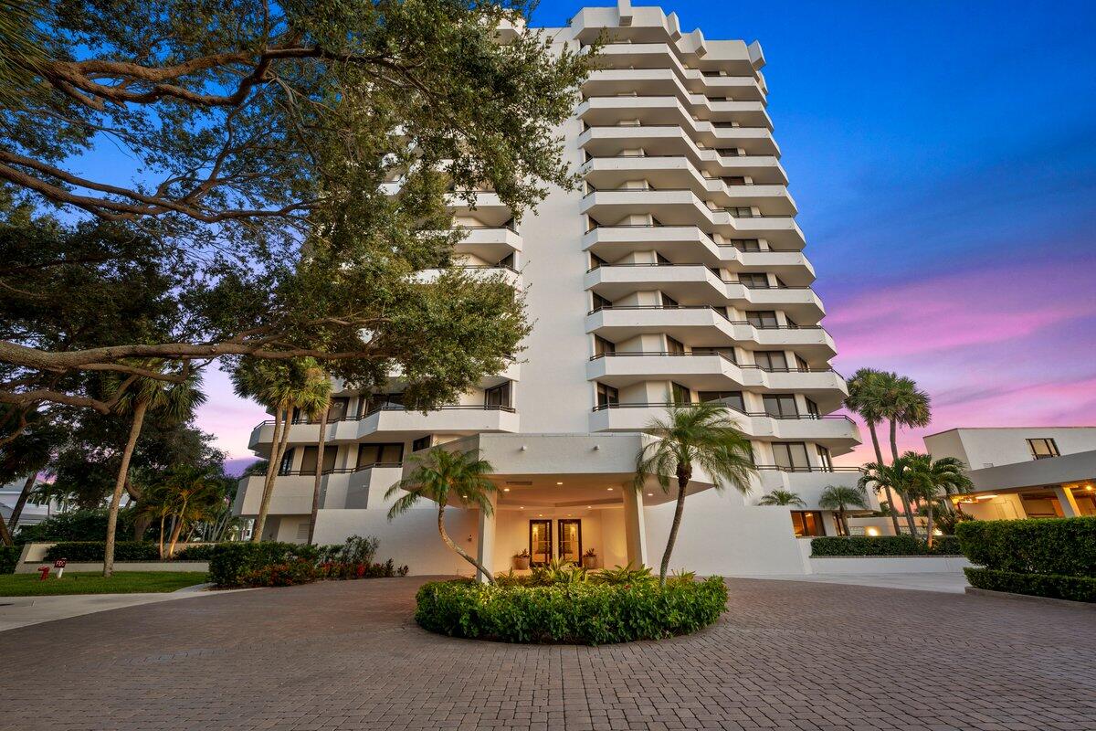 3322 Casseekey Island Road, Unit 901 Jupiter, FL 33477 - Photo 1 of 67 Porte Cocher at Dusk