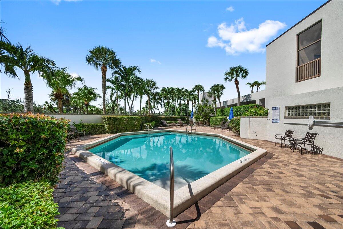 3322 Casseekey Island Road, Unit 901 Jupiter, FL 33477 - Photo 53 of 67 Building Pool