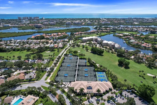 $947,500 | 3322 Casseekey Island Road, Unit 901, Jupiter, FL 33477