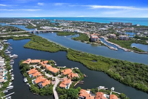 $947,500 | 3322 Casseekey Island Road, Unit 901, Jupiter, FL 33477