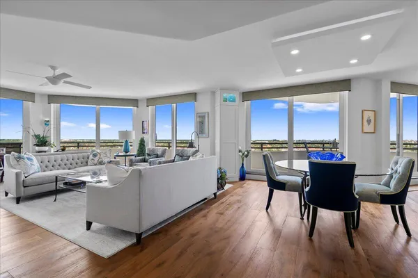 $947,500 | 3322 Casseekey Island Road, Unit 901, Jupiter, FL 33477