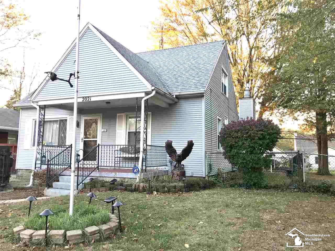 2021 Vivian Road Monroe, MI 48162 - Photo 2 of 15