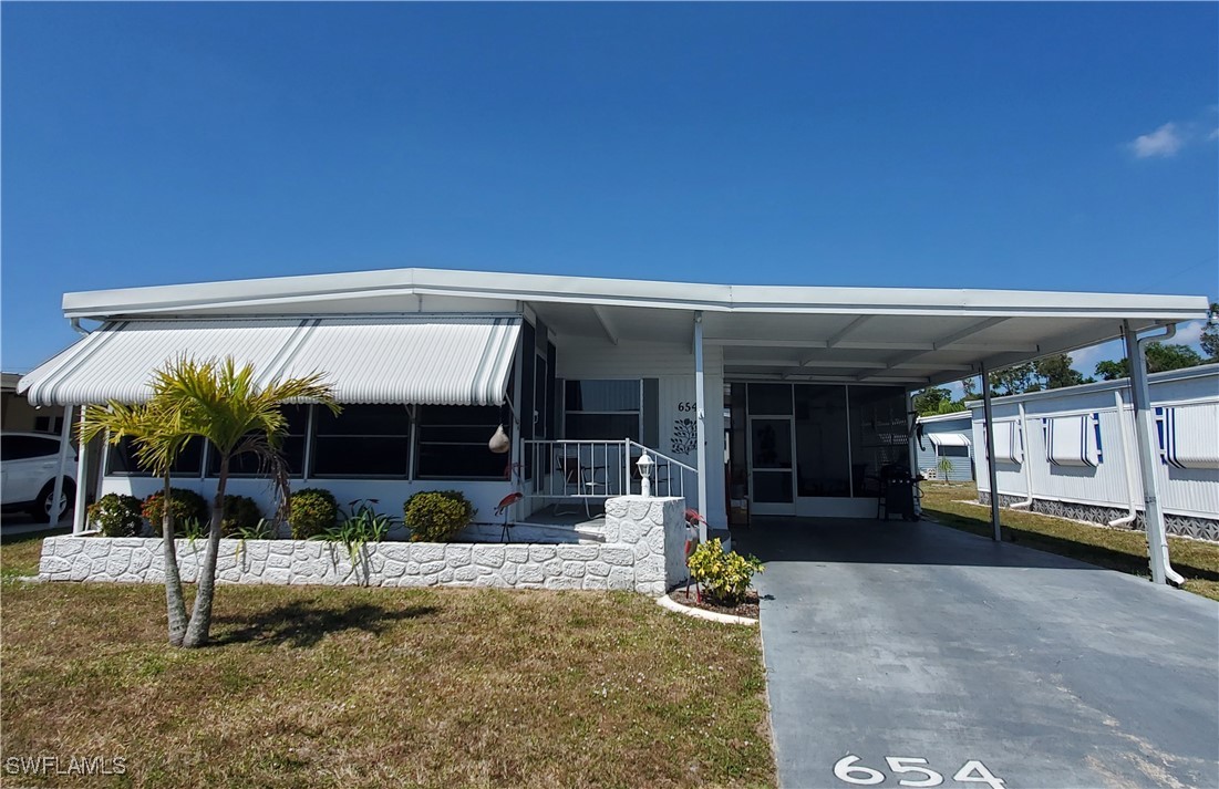 654 Future Drive North Fort Myers, FL 33917 - Photo 1 of 39