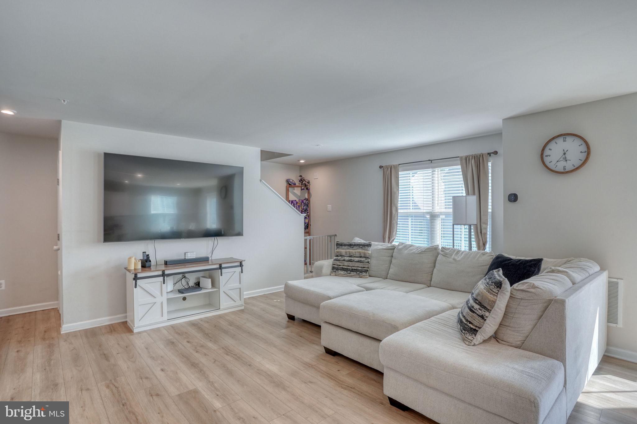 5 Olive Way Elkton, MD 21921 - Photo 12 of 33 Living Area