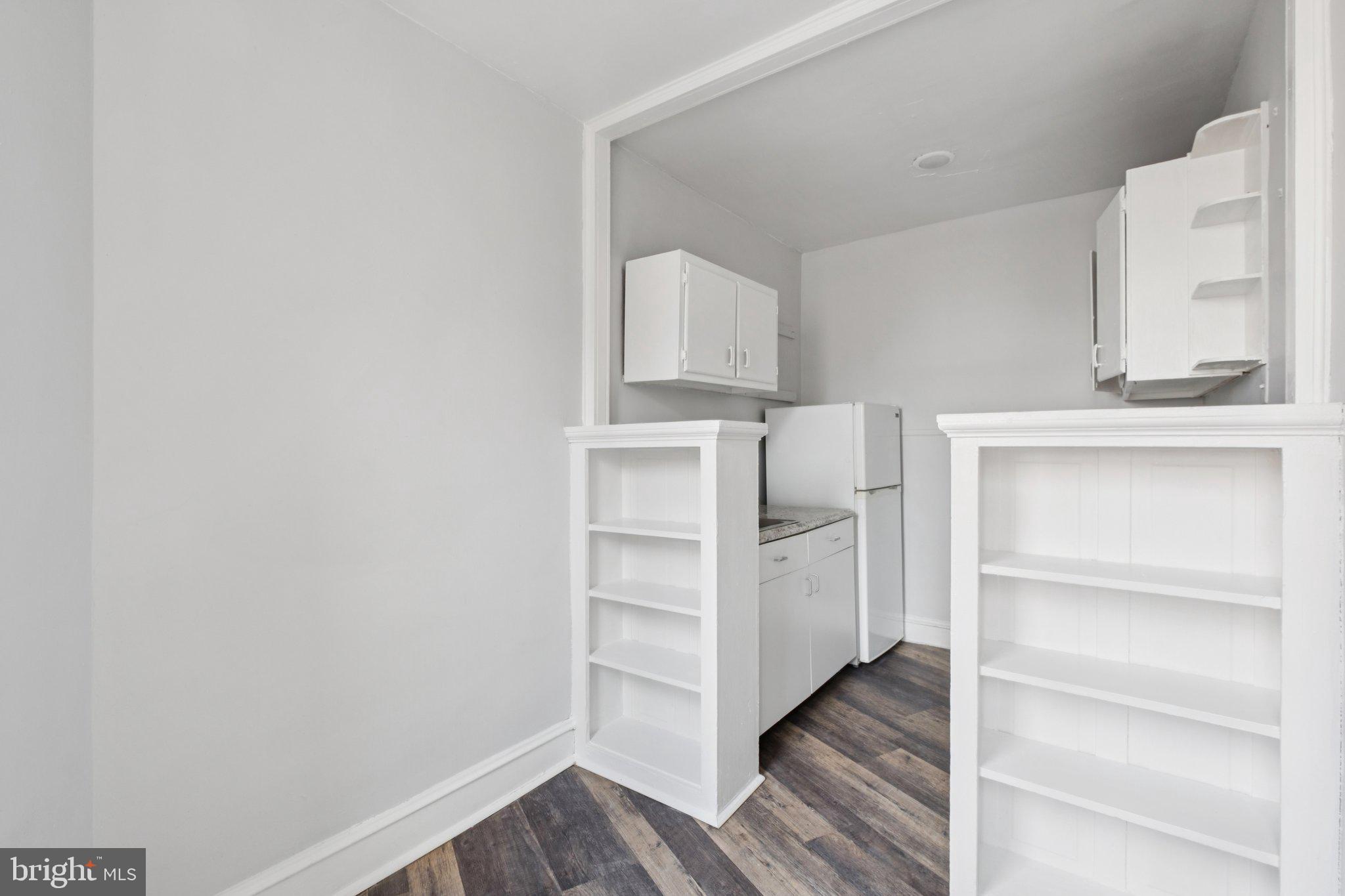 7250 Chestnut Street, Unit D 402 Upper Darby, PA 19082 - Photo 3 of 15