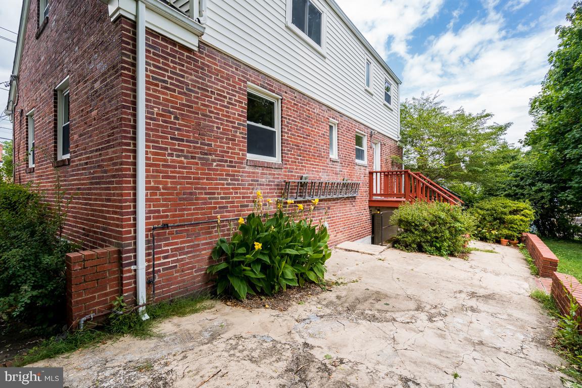 2414 Eccleston Street Silver Spring, MD 20902 - Photo 42 of 47 Gallery Image 42