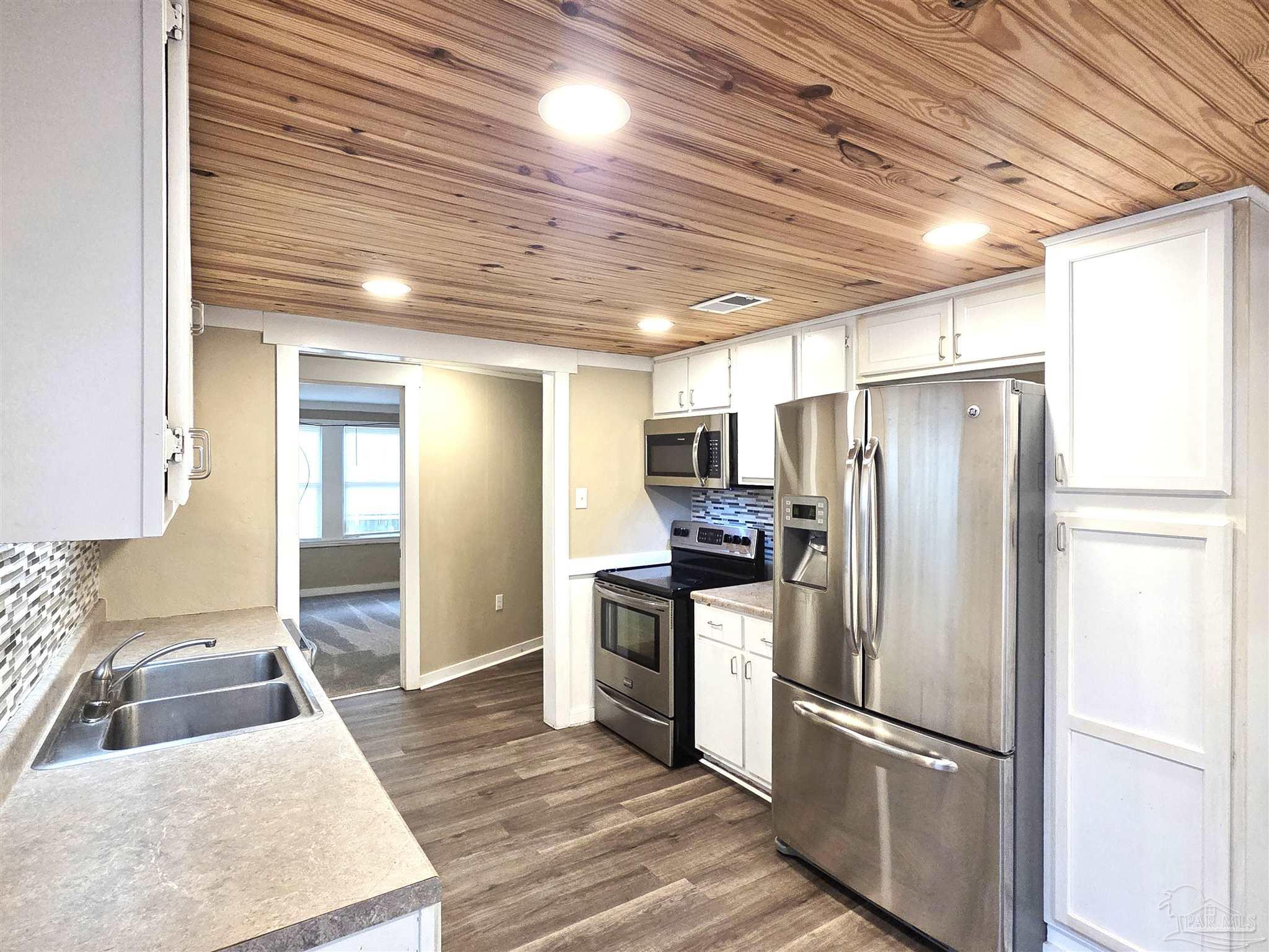 7962 Graves Road Pensacola, FL 32514 - Photo 7 of 35