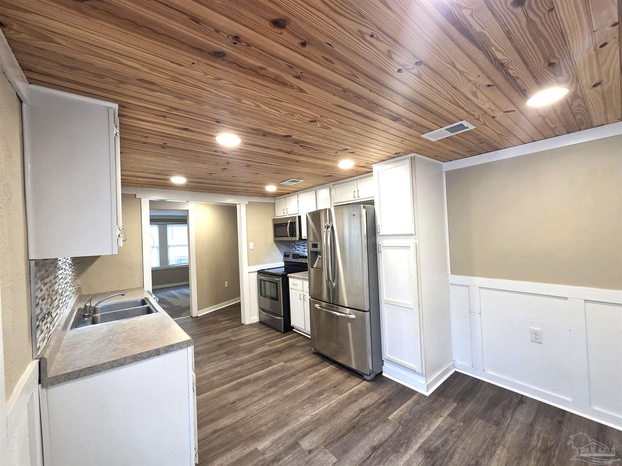 7962 Graves Road Pensacola, FL 32514 - Photo 8 of 35