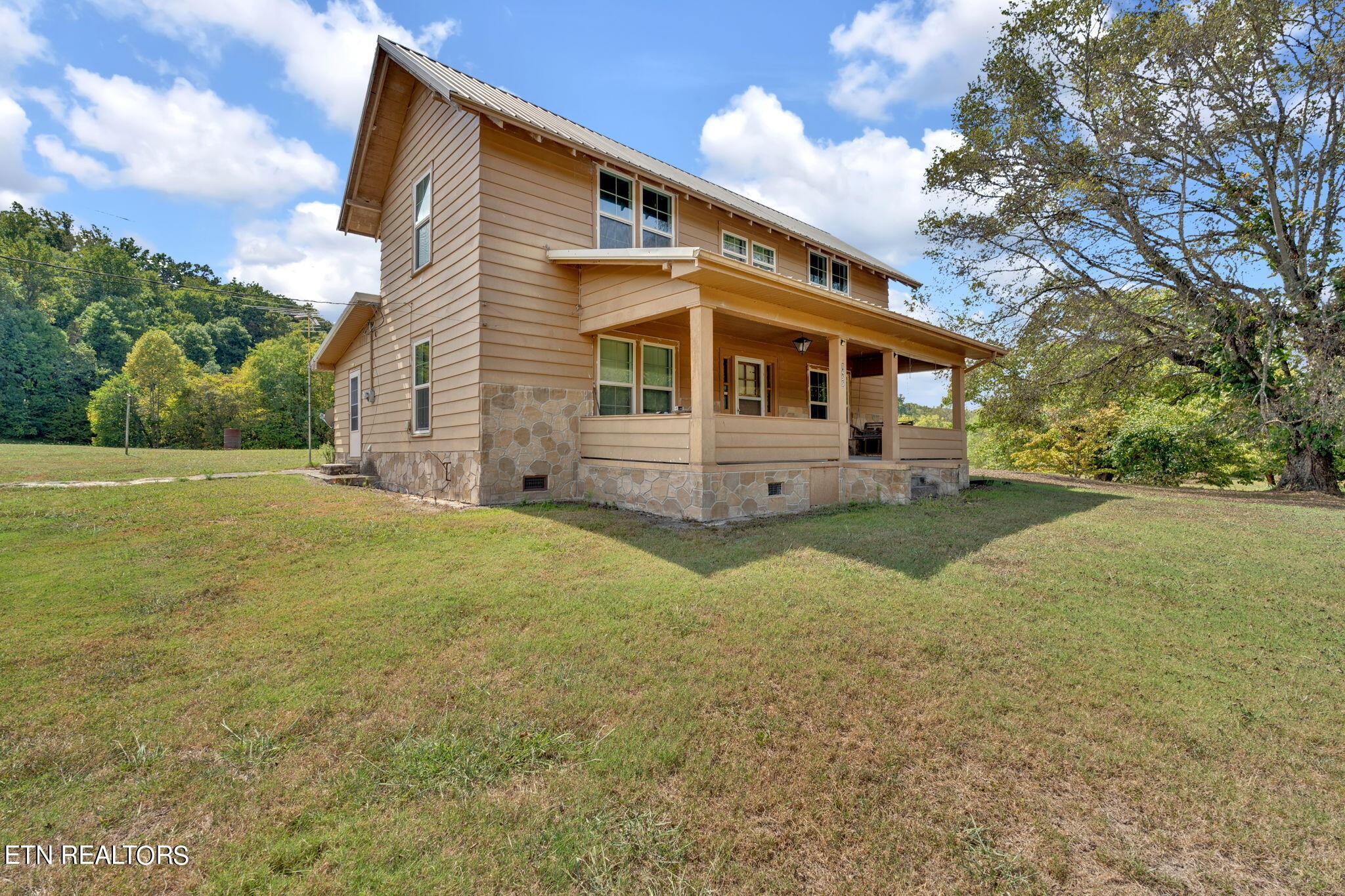 1455 Hill Road Newport, TN 37821 - Photo 4 of 43