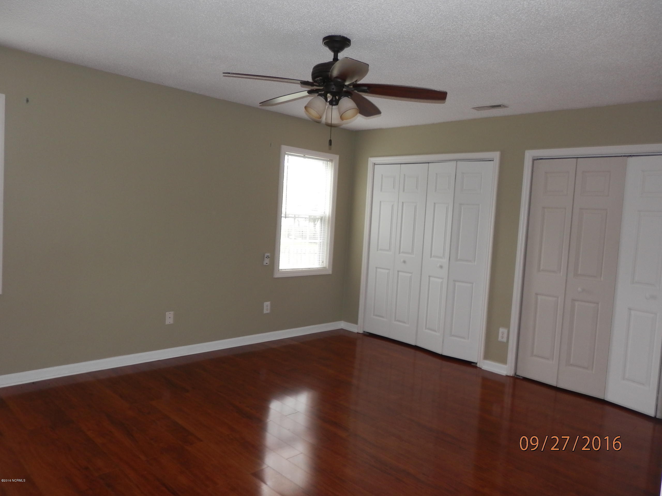 136 Charlton Road Hubert, NC 28539 - Photo 8 of 9 P9270071