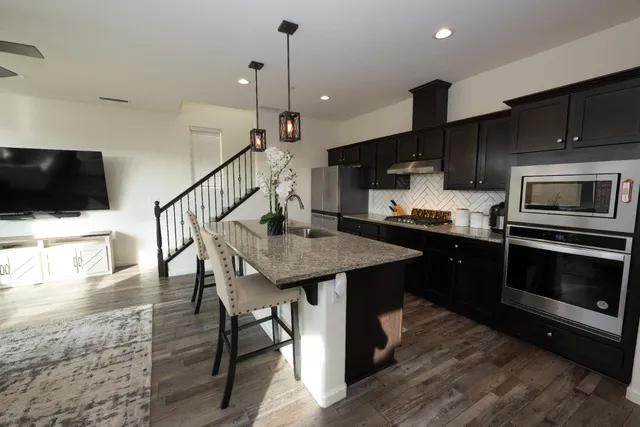 $420,000 | 118 Mission Drive, Madera, CA 93636