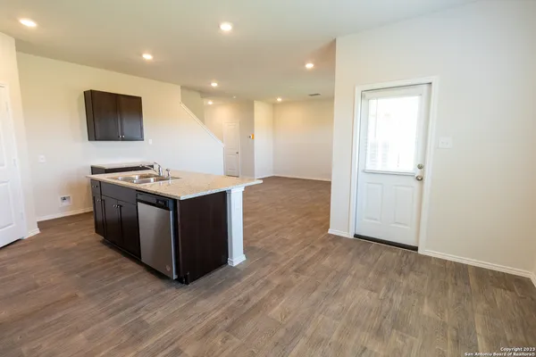 $2,000 | 193 Legendary Trail Loop, Floresville, TX 78114