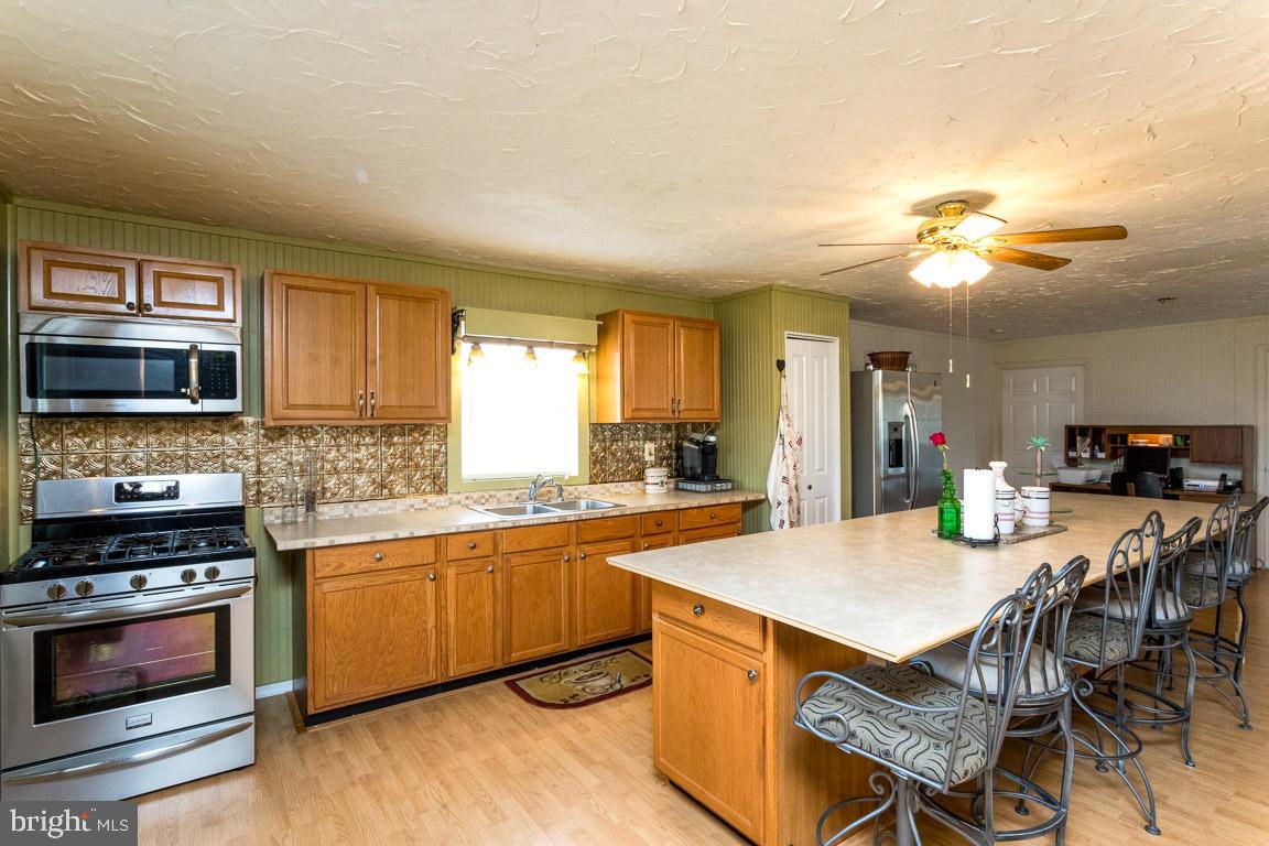15116 Reva Road Reva, VA 22735 - Photo 12 of 39 Kitchen with Stainless Steel Appliances