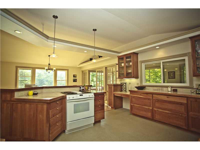 136 Browns Point Road Bowdoinham, ME 04008 - Photo 2 of 16 Kitchen.
