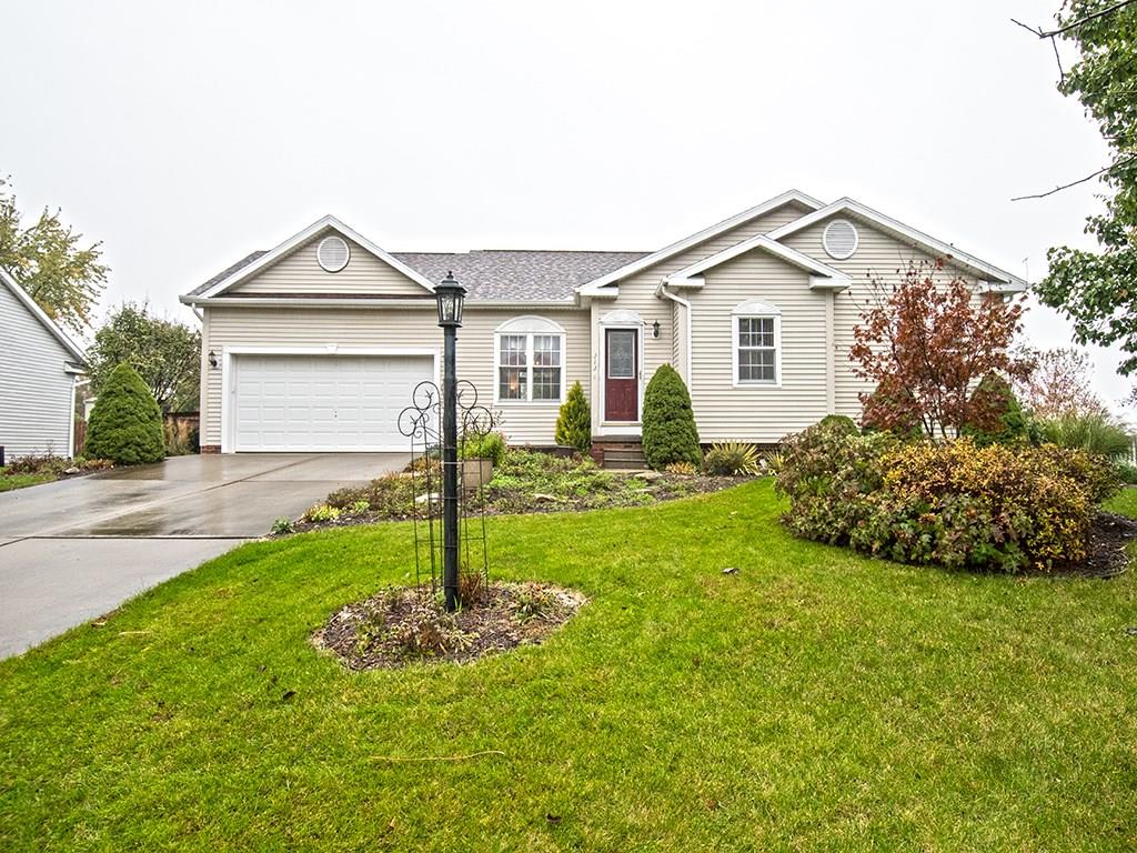 313 Quail Ridge Court Gibsonia, PA 15044 - Photo 1 of 15 Beautifully Landscaped for all seasons!