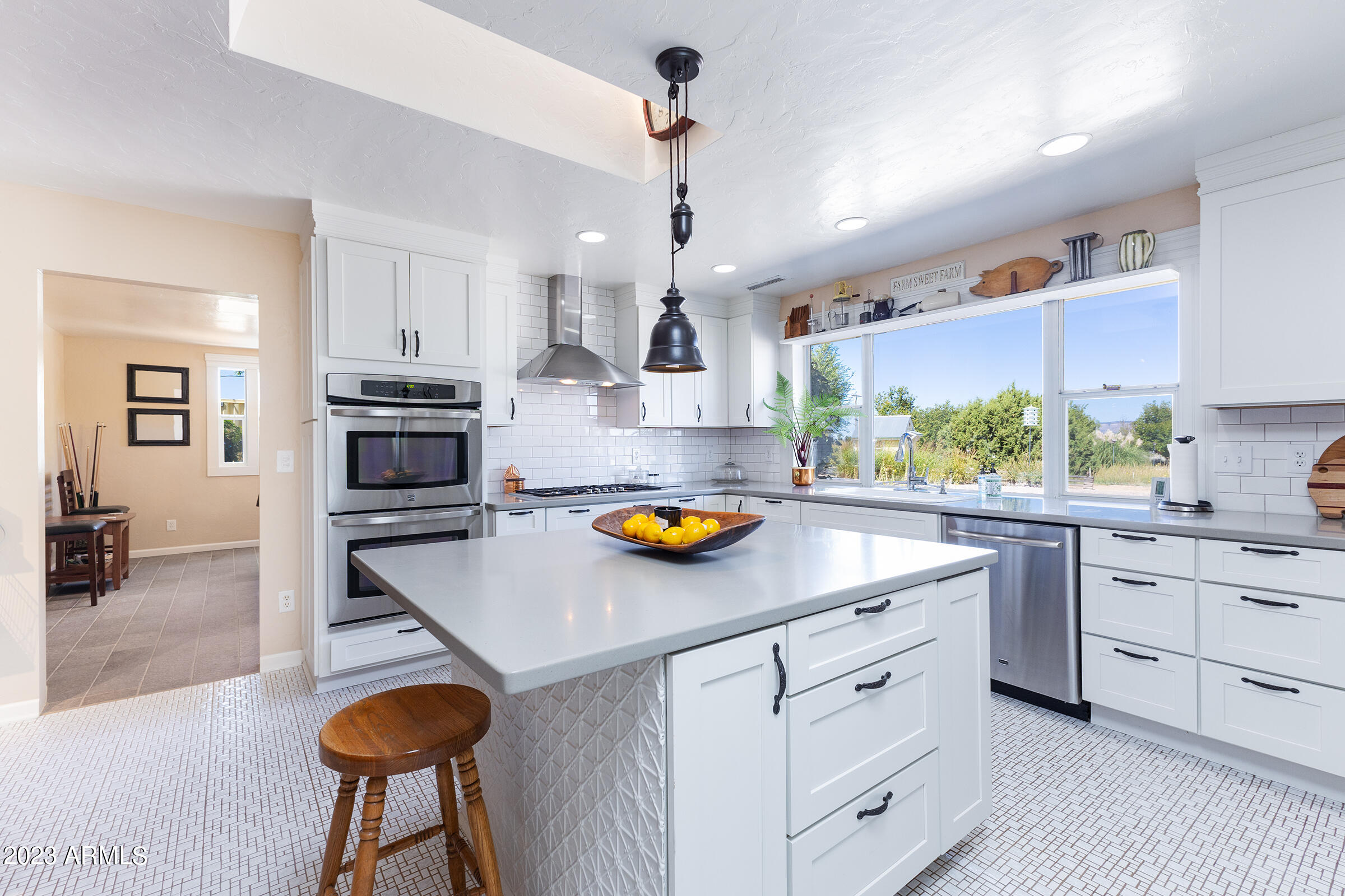 805 West Little Ranch Road Paulden, AZ 86334 - Photo 15 of 122 04.Kitchen_03