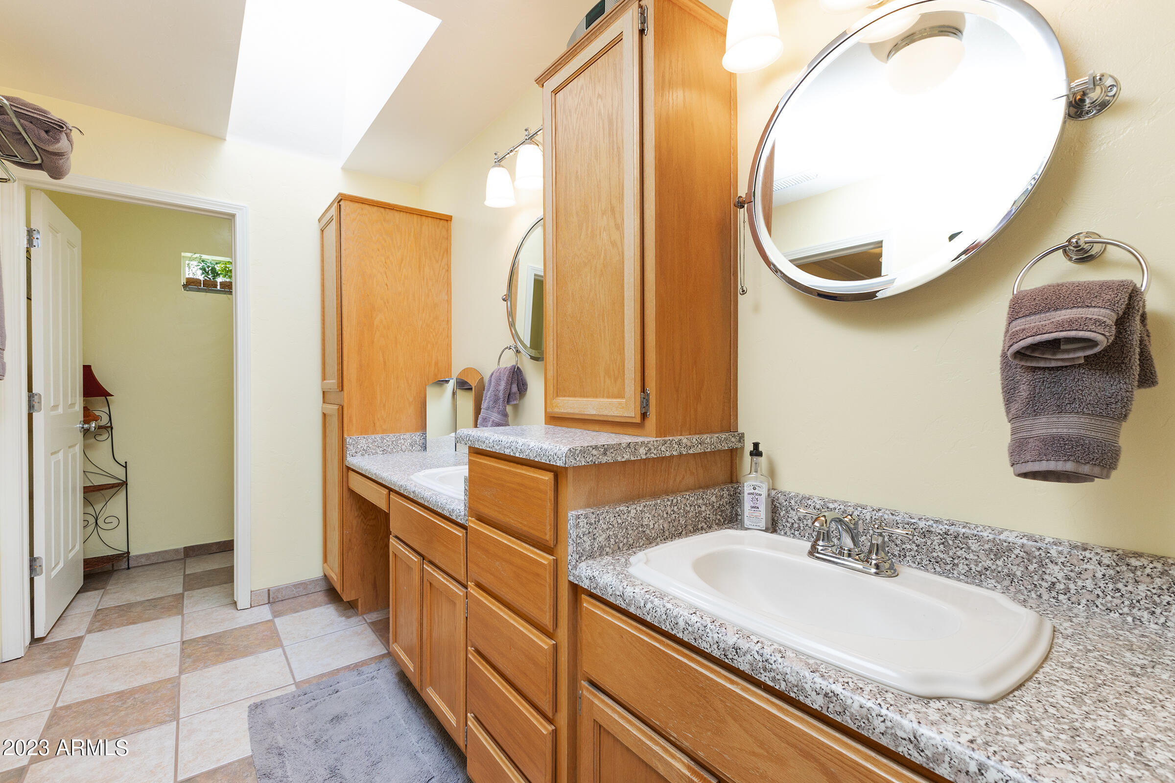 805 West Little Ranch Road Paulden, AZ 86334 - Photo 22 of 122 06.PrimaryBathroom_01