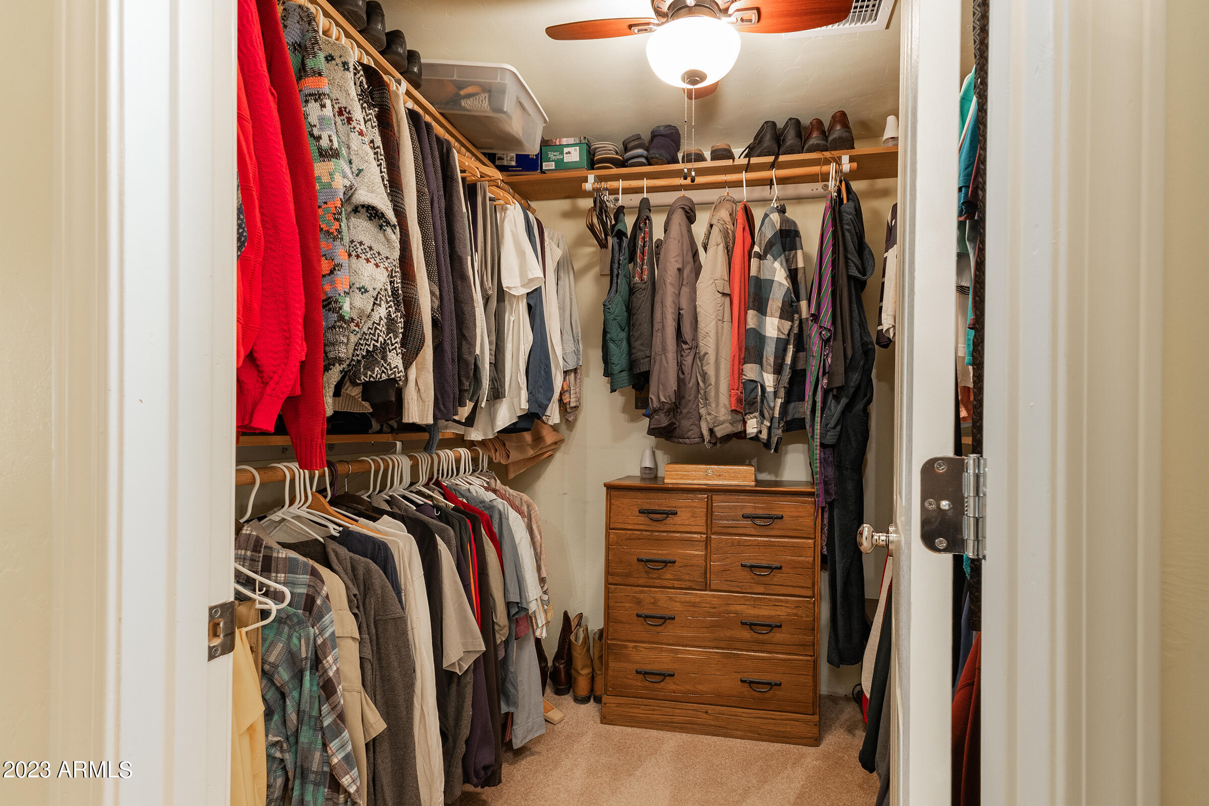 805 West Little Ranch Road Paulden, AZ 86334 - Photo 24 of 122 07.PrimaryCloset1