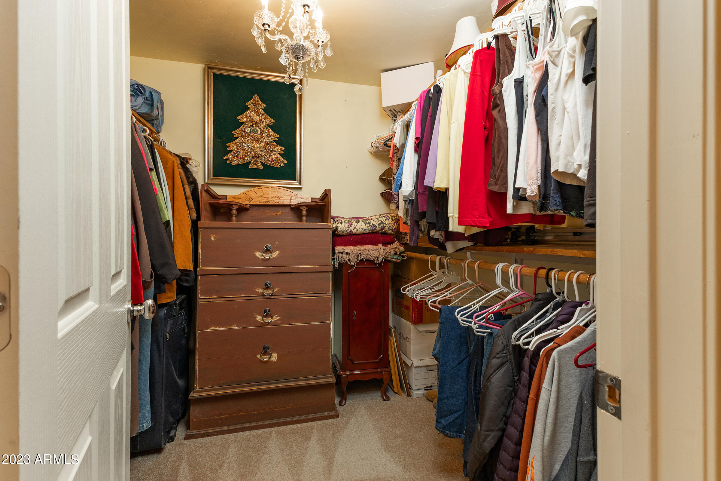 805 West Little Ranch Road Paulden, AZ 86334 - Photo 25 of 122 07.PrimaryCloset2