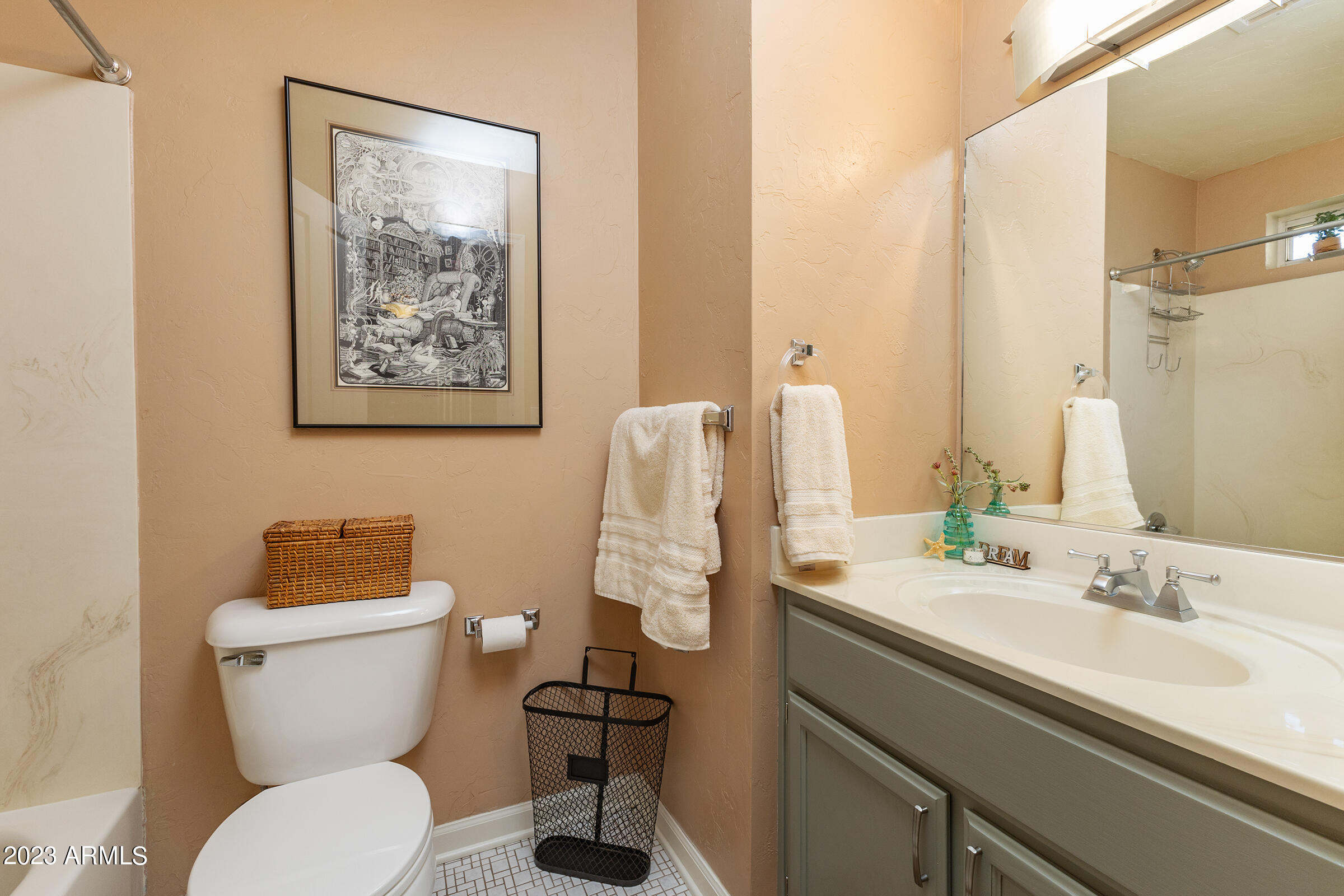 805 West Little Ranch Road Paulden, AZ 86334 - Photo 28 of 122 09.GuestBathroom1