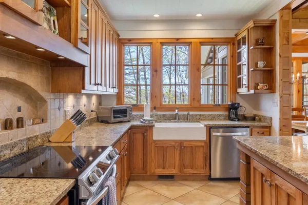 $825,000 | 274 Deer Creek Lane, Lookout Mountain, GA 30750