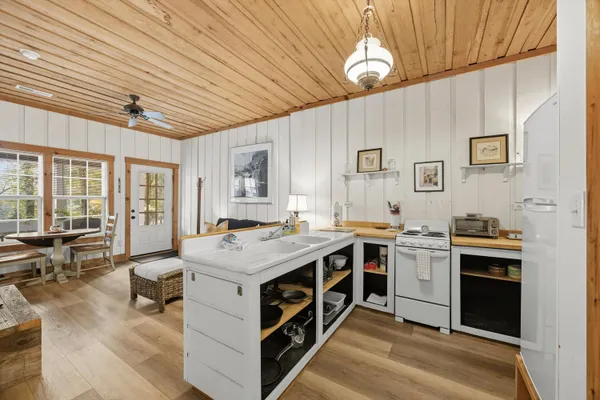 $825,000 | 274 Deer Creek Lane, Lookout Mountain, GA 30750