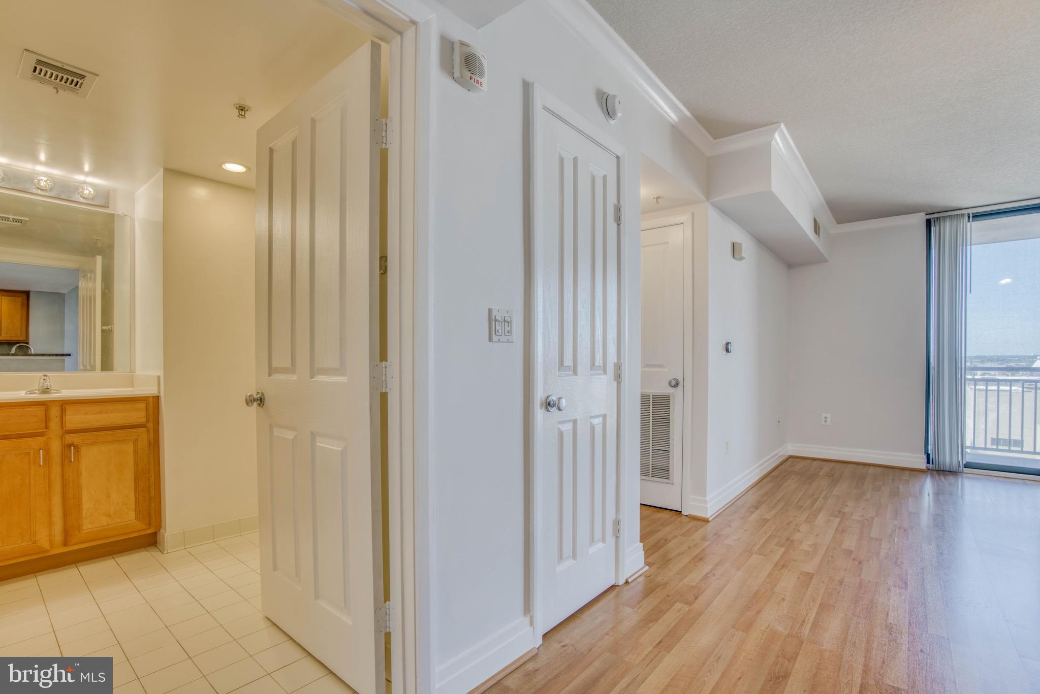 414 Water Street, Unit 2106 Baltimore, MD 21202 - Photo 13 of 35