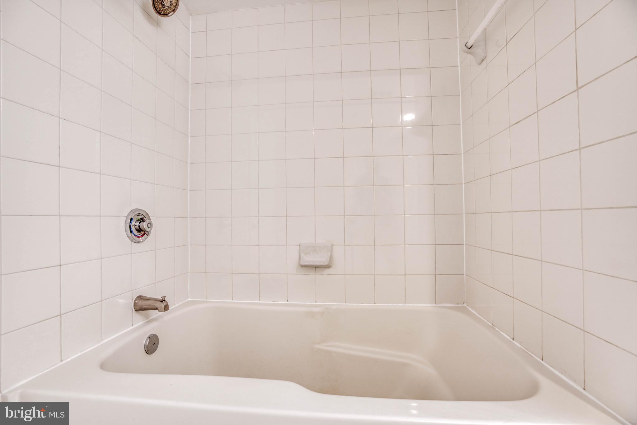414 Water Street, Unit 2106 Baltimore, MD 21202 - Photo 33 of 35