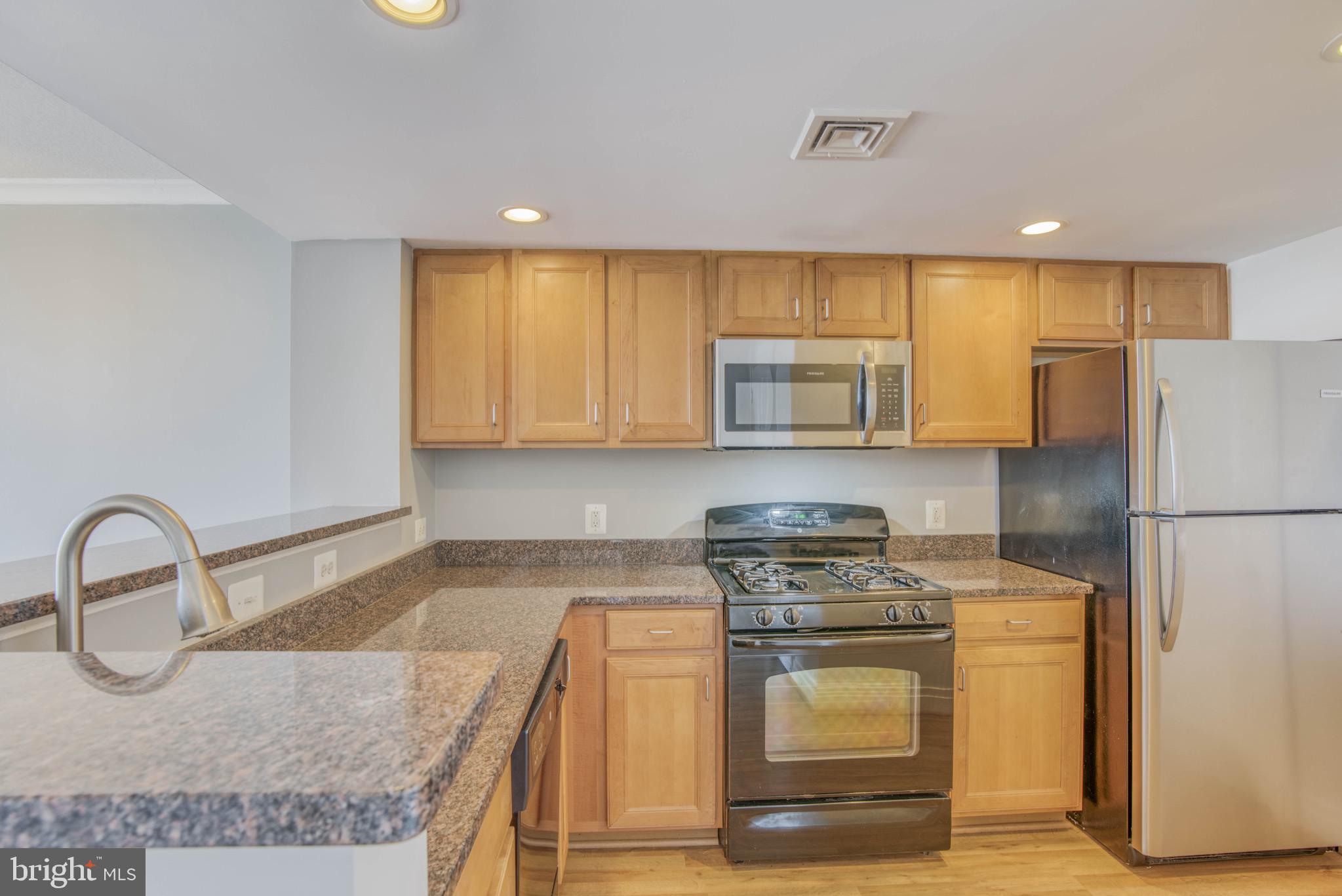 414 Water Street, Unit 2106 Baltimore, MD 21202 - Photo 6 of 35
