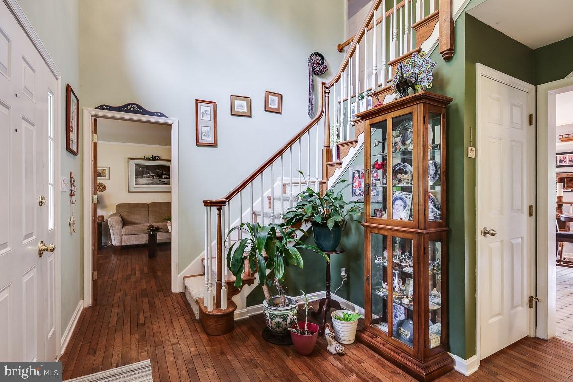 1079 Huntfield Road Westminster, MD 21157 - Photo 3 of 43 Foyer