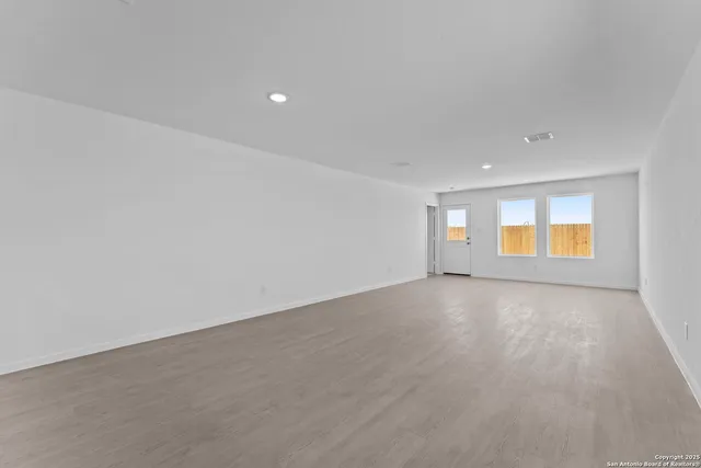 $220,000 | 2067 Powell Place, Converse, TX 78109