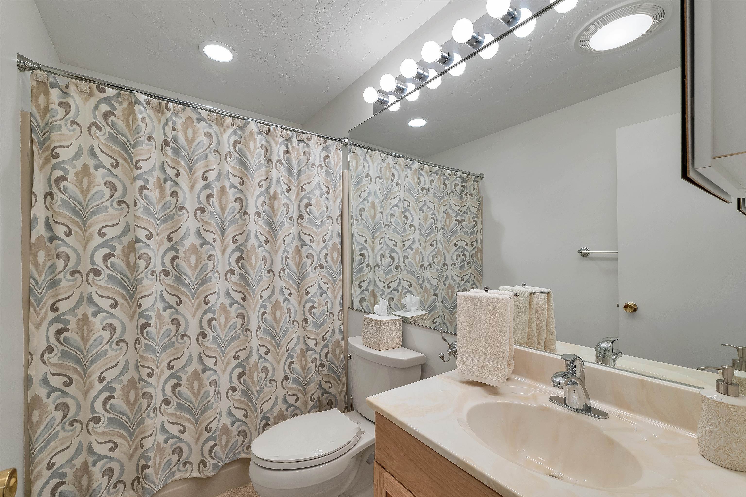 60 Weirs Road, Unit G3 Gilford, NH 03249 - Photo 32 of 41 Gallery Image 32