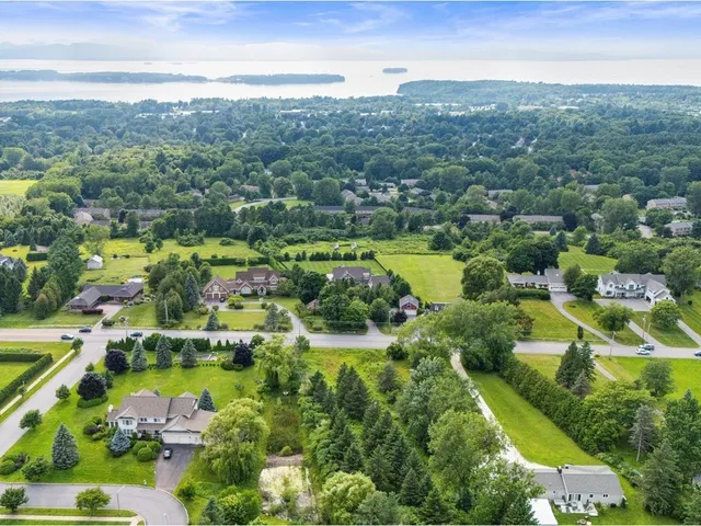 $339,900 | 1432 Spear Street, South Burlington, VT 05403