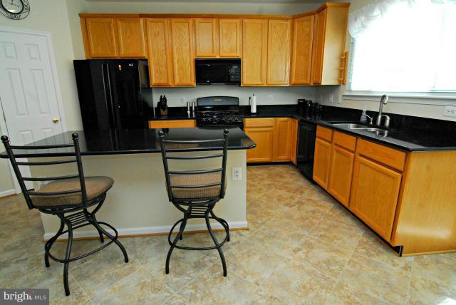 12313 Snowden Woods Road Laurel, MD 20708 - Photo 12 of 30 Kitchen