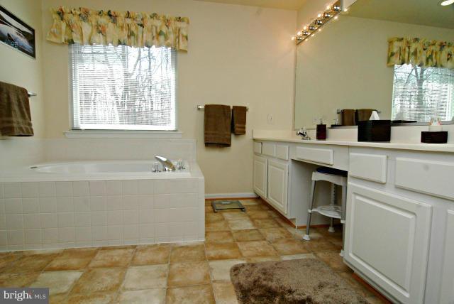 12313 Snowden Woods Road Laurel, MD 20708 - Photo 18 of 30 Bath (Master)
