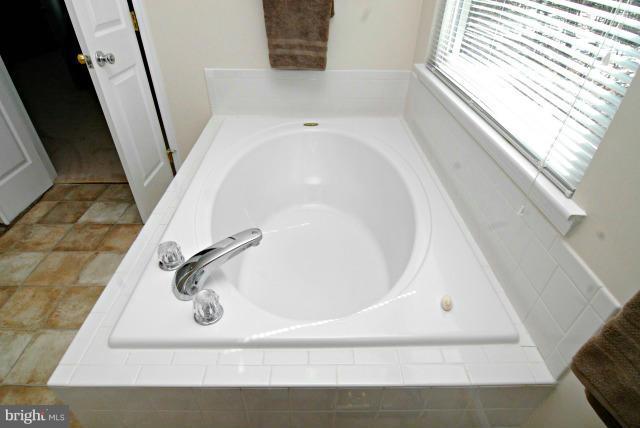 12313 Snowden Woods Road Laurel, MD 20708 - Photo 20 of 30 Bath (Master)